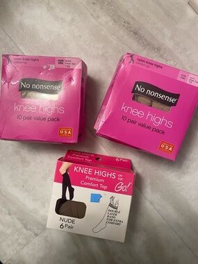 No Nonsense Nylon Knee Highs TZ6 SZ1